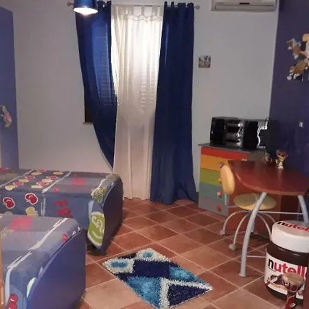 Casa Vacanza A Шакка