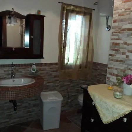 Casa Vacanza A * Шакка